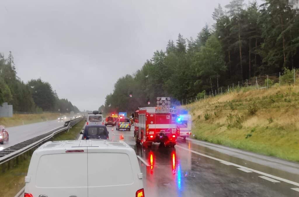 Nehoda komplikovala provoz na D1. Foto: HZS