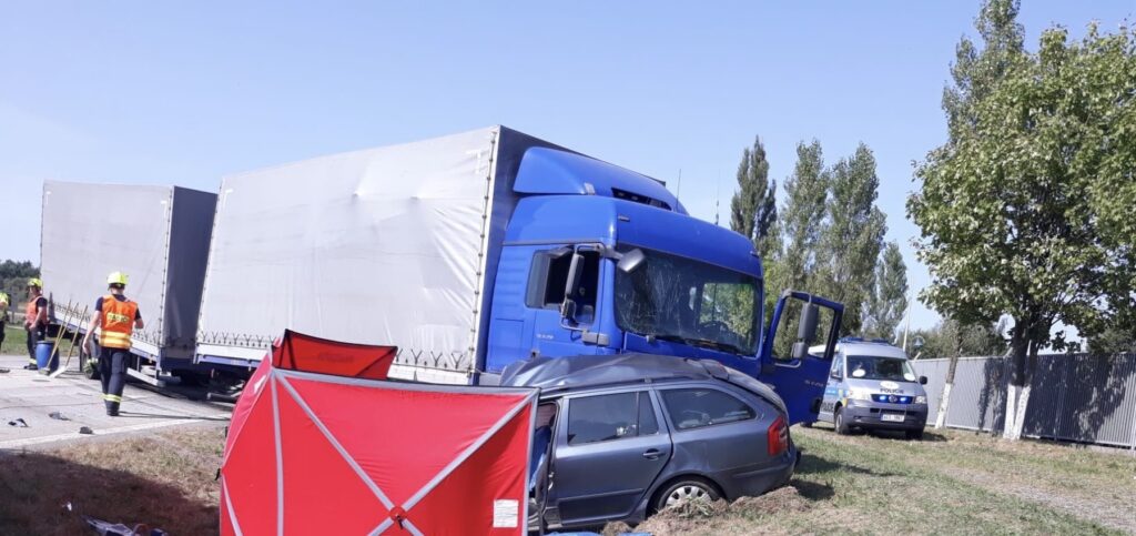 Tragická nehoda v Kaplici. Zemřeli tři lidé. Foto: PČR