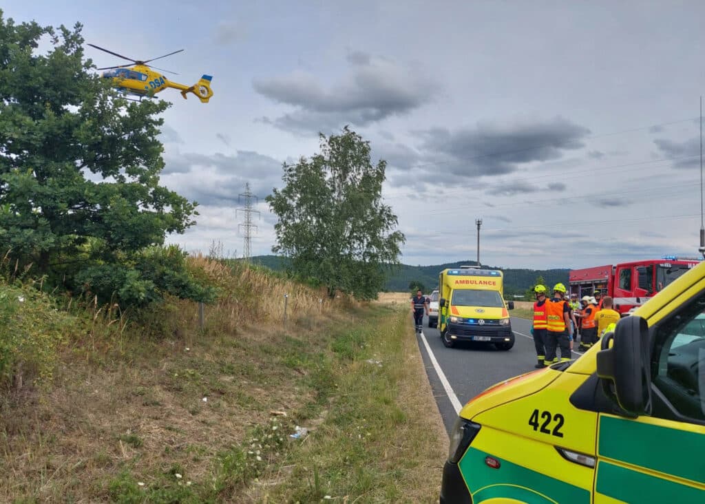 Tragická nehoda u Kácova na Kutnohorsku. Foto: HZS SČK