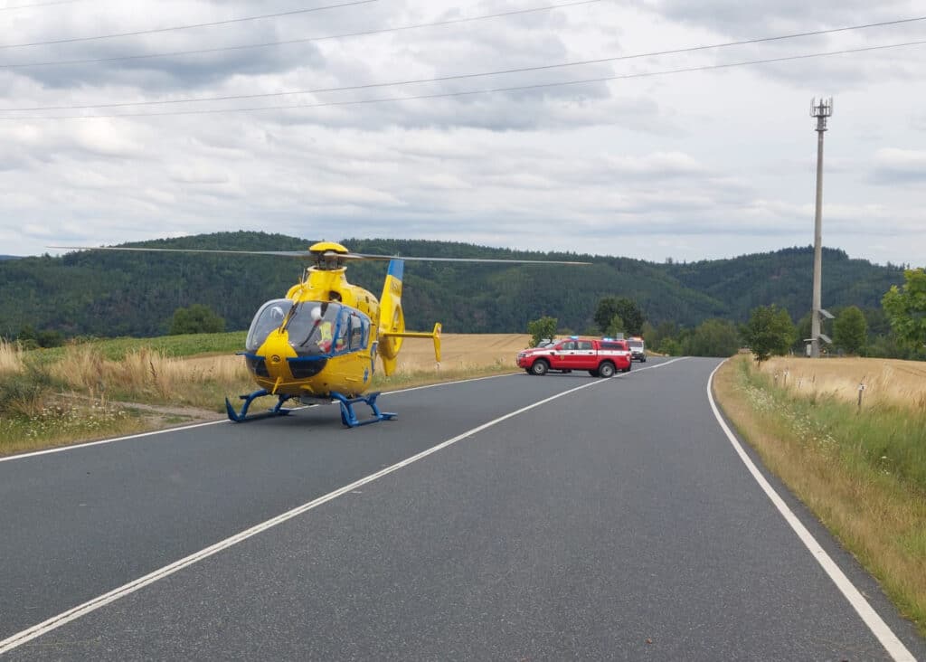 Tragická nehoda u Kácova na Kutnohorsku. Foto: HZS SČK