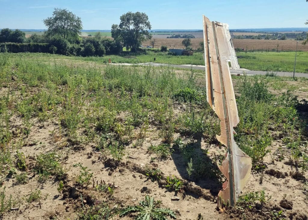 V Podhořanech se dnes zřítil kluzák. Foto: PČR