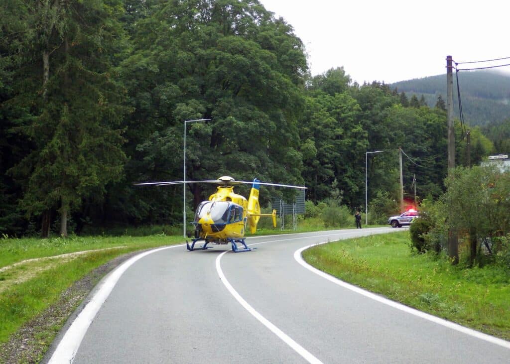 Tragická nehoda ve Svobodě nad Úpou. Foto: Hasiči obce Horní Maršov