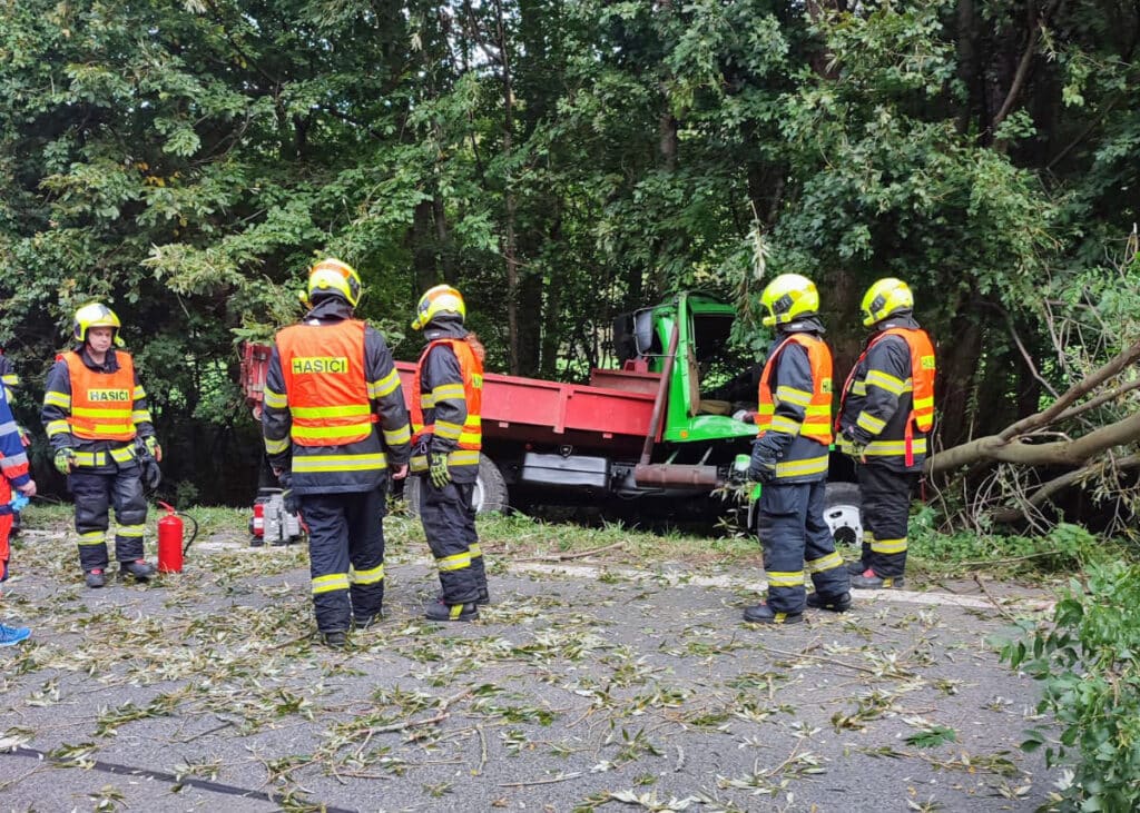 Tragická nehoda u Bratřejova na Zlínsku. Foto: ZZS
