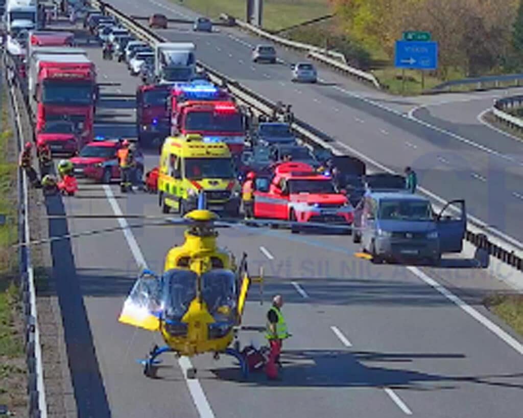 Sobotní nehoda na dálnici D1 u Vyškova. Zdroj: ŘSD