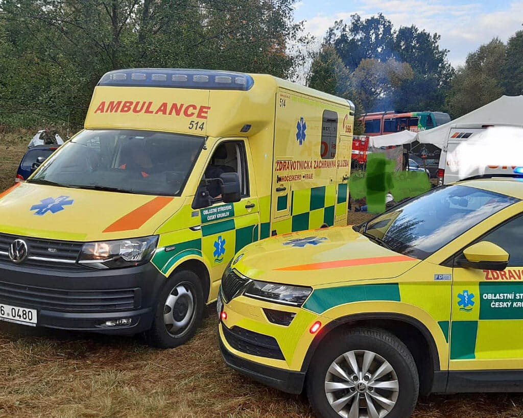 Vlak srazil muže u Kájova na Českokrumlovsku. Foto: ZZS JČK