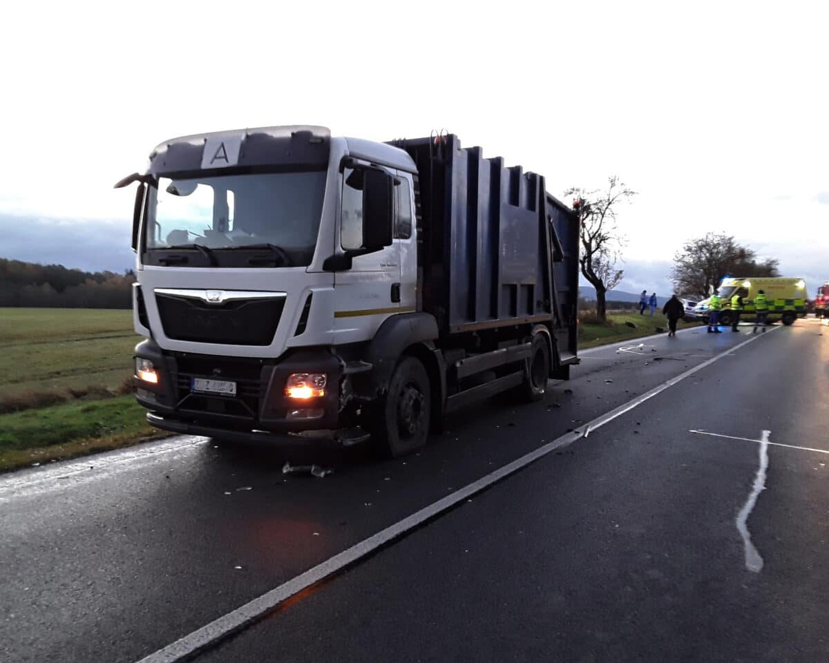 Nehoda u Krásného Lesa na Liberecku. Zdroj: HZS