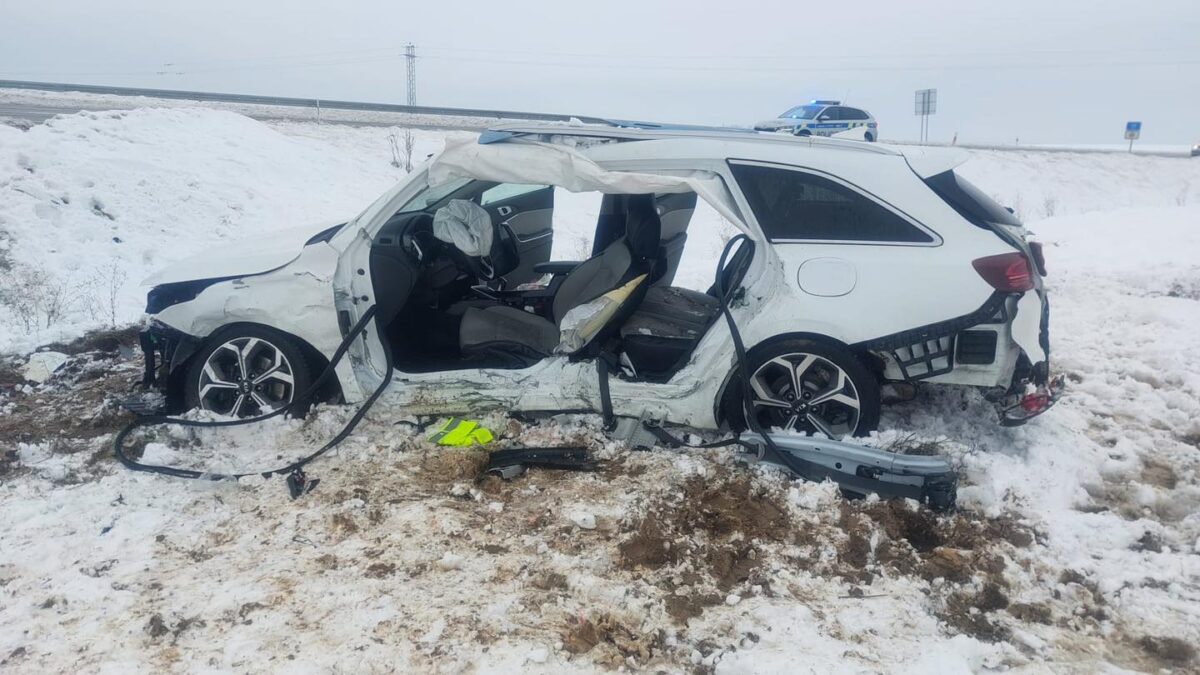 Další vážná nehoda na obchvatu Chýnova. Foto: HZS