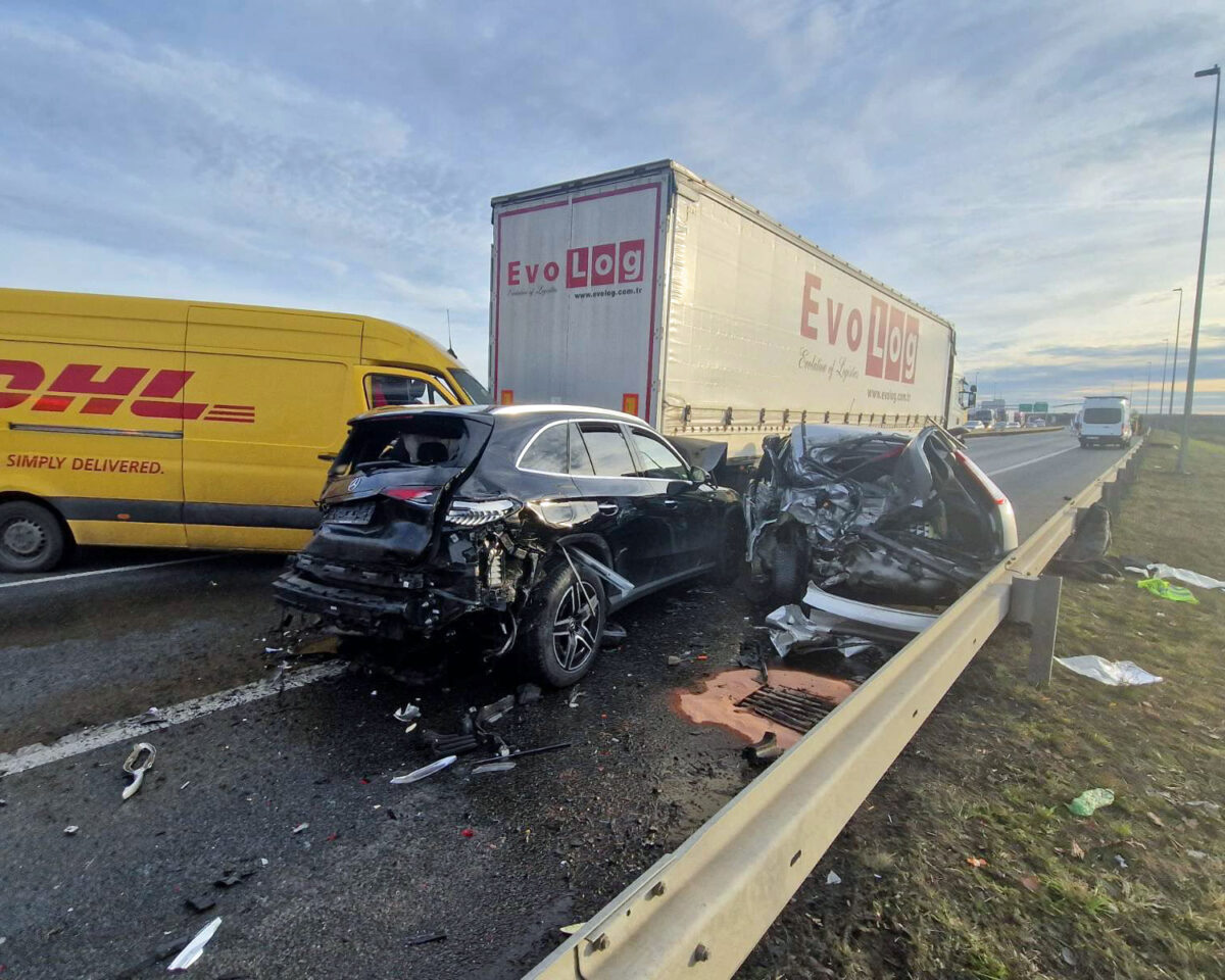 Vážná nehoda v Novodvorské ulici v Praze. Foto: ZZS