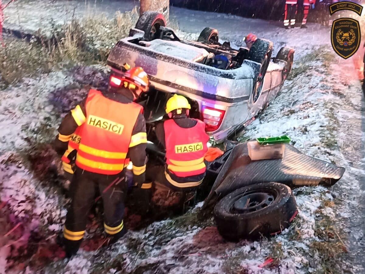 Velké množství nehod řešili hasiči na Zlínsku. Foto: HZS