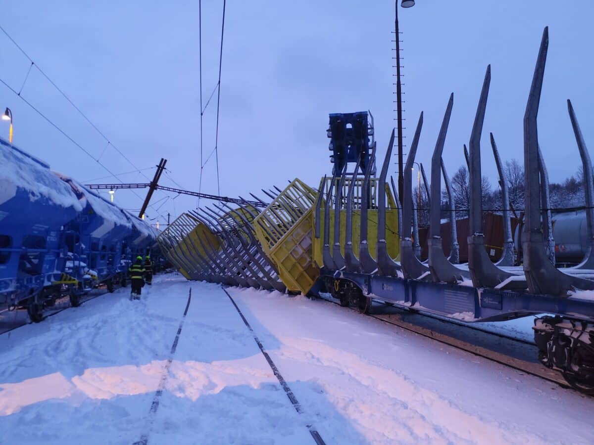 Srážka vlaků v České Třebové. Foto: HZS 