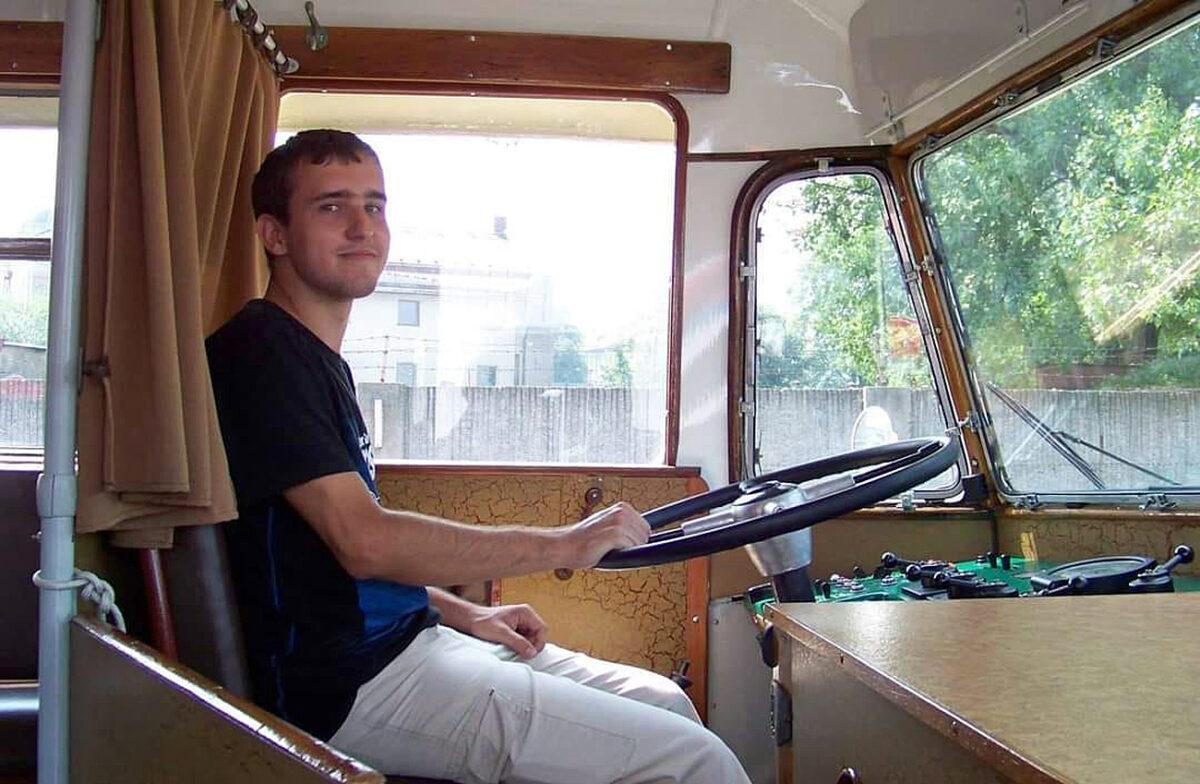 Při železniční nehodě u Dolní Lutyně zemřel mladý strojvedoucí David Ž. Foto: FB