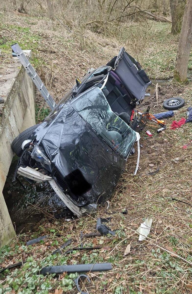 Vážná nehoda v Zadní Kopanině. Foto: HZS