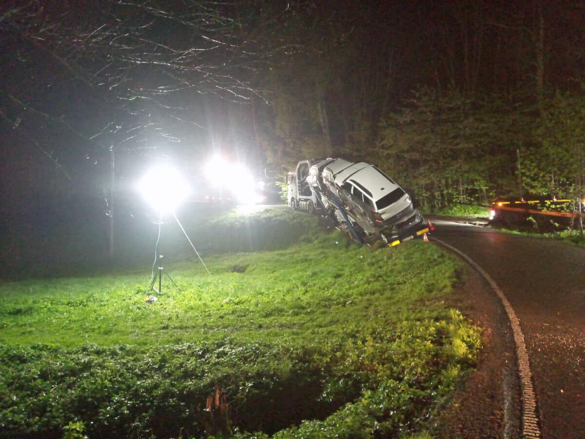 Nehoda tahače u Olešnice v Orlických horách. Foto: HZS