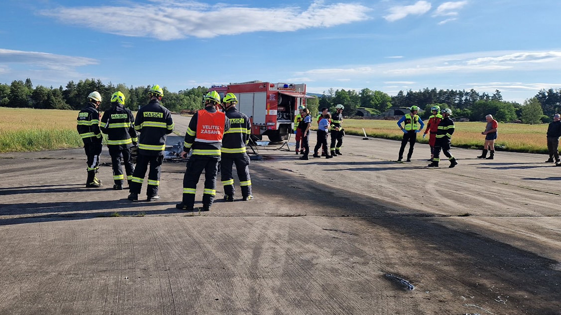Tragická nehoda rogala na letišti Hradčany v Ralsku. Foto: HZS