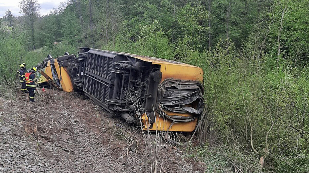 Nehoda vlaku u Mníšku pod Brdy. Foto: SŽ