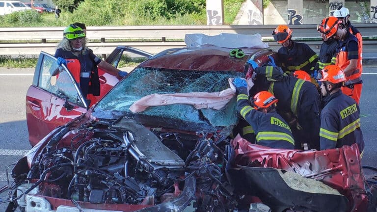 Vážná nehoda u obce Česká na Brněnsku v sobotu 29. června. Foto: HZS