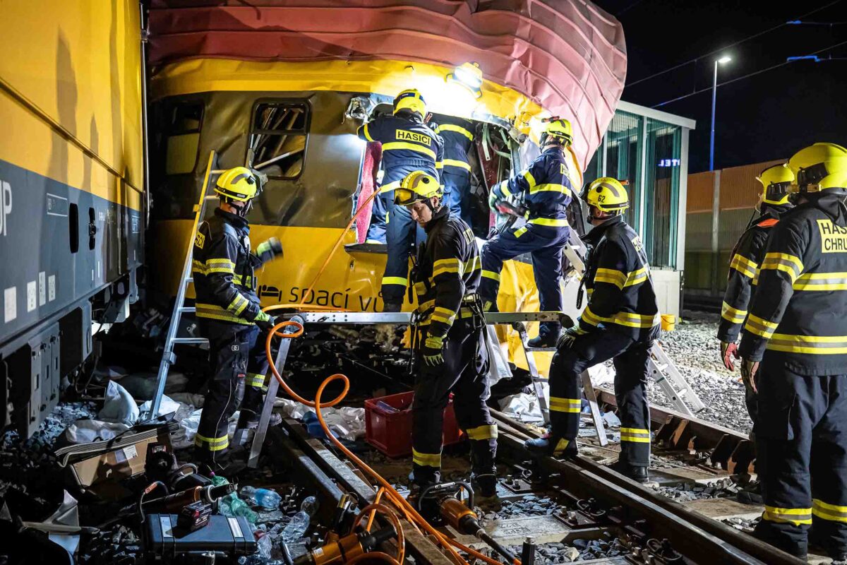 Nehoda vlaku v Pardubicích. Foto: Michal Fanta, HZS