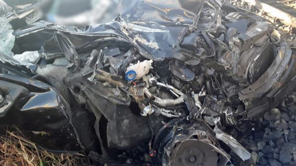 Nehoda auta a vlaku v Zelené na Chomutovsku. Foto: HZS