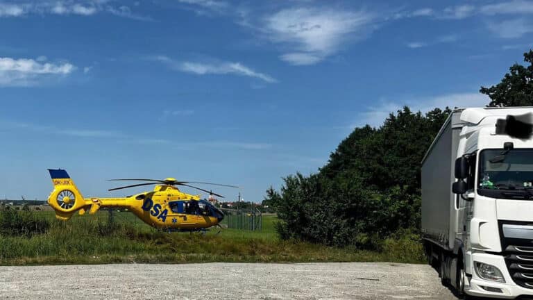 Nehoda nákladního vozu. Ilustrační foto: PČR