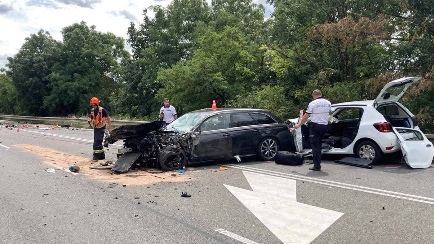 Vážná nehoda u Slavkova u Brna. Zdroj: ČT