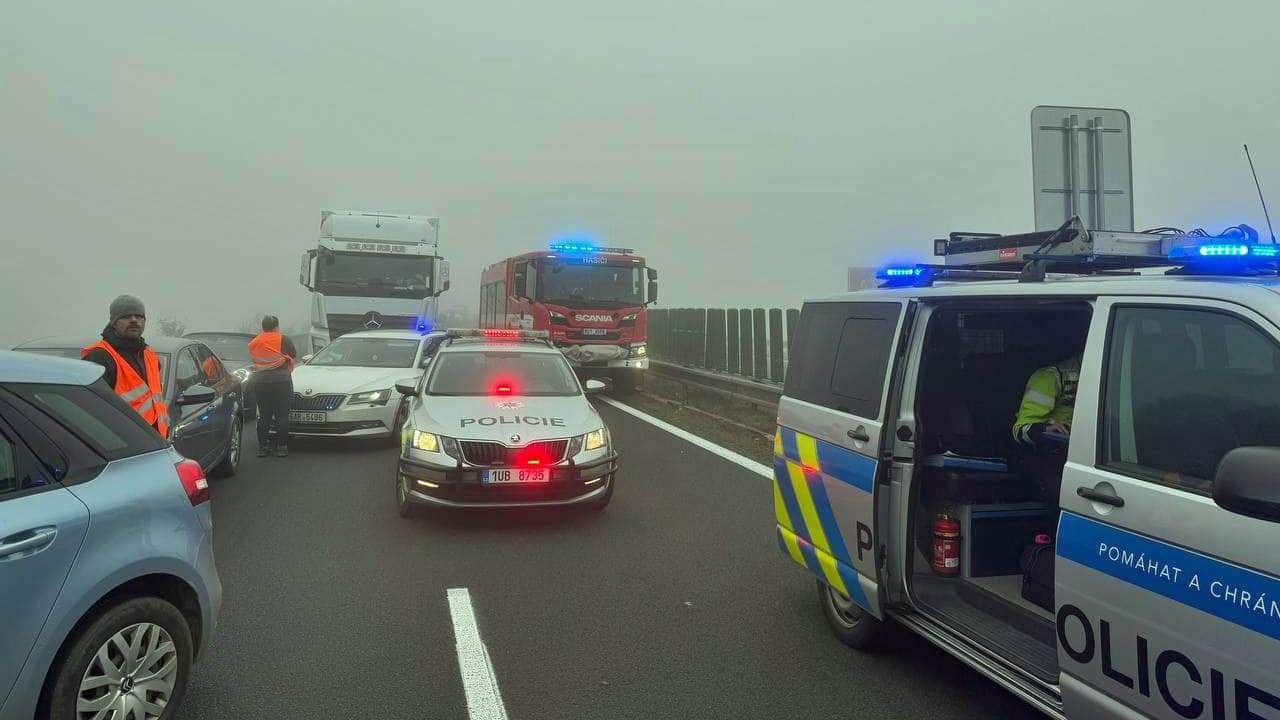 Vážná nehoda se u Chomutova stala i v sobotu. Foto: Václav Chlup