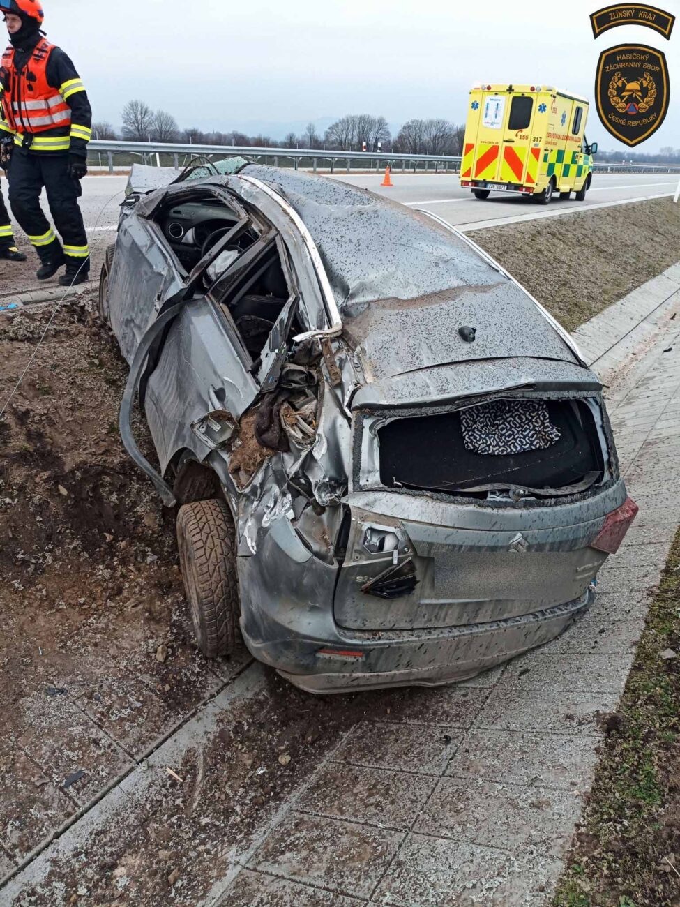 Nehoda na dálnici D49 u Pravčic.