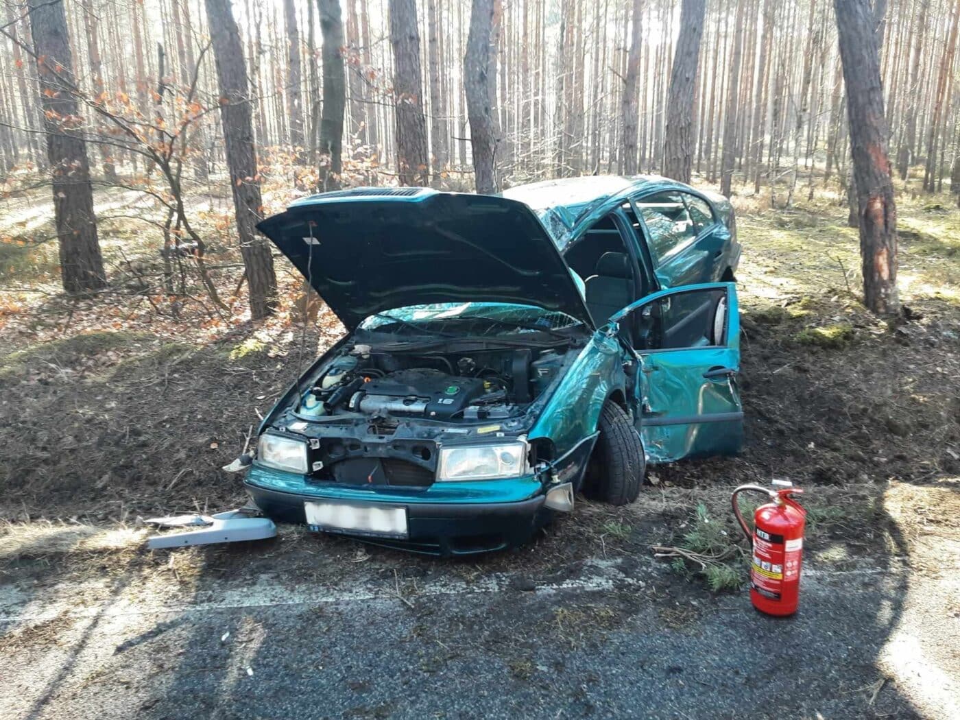 Nehoda Octavie v Doksech. Foto: HZS