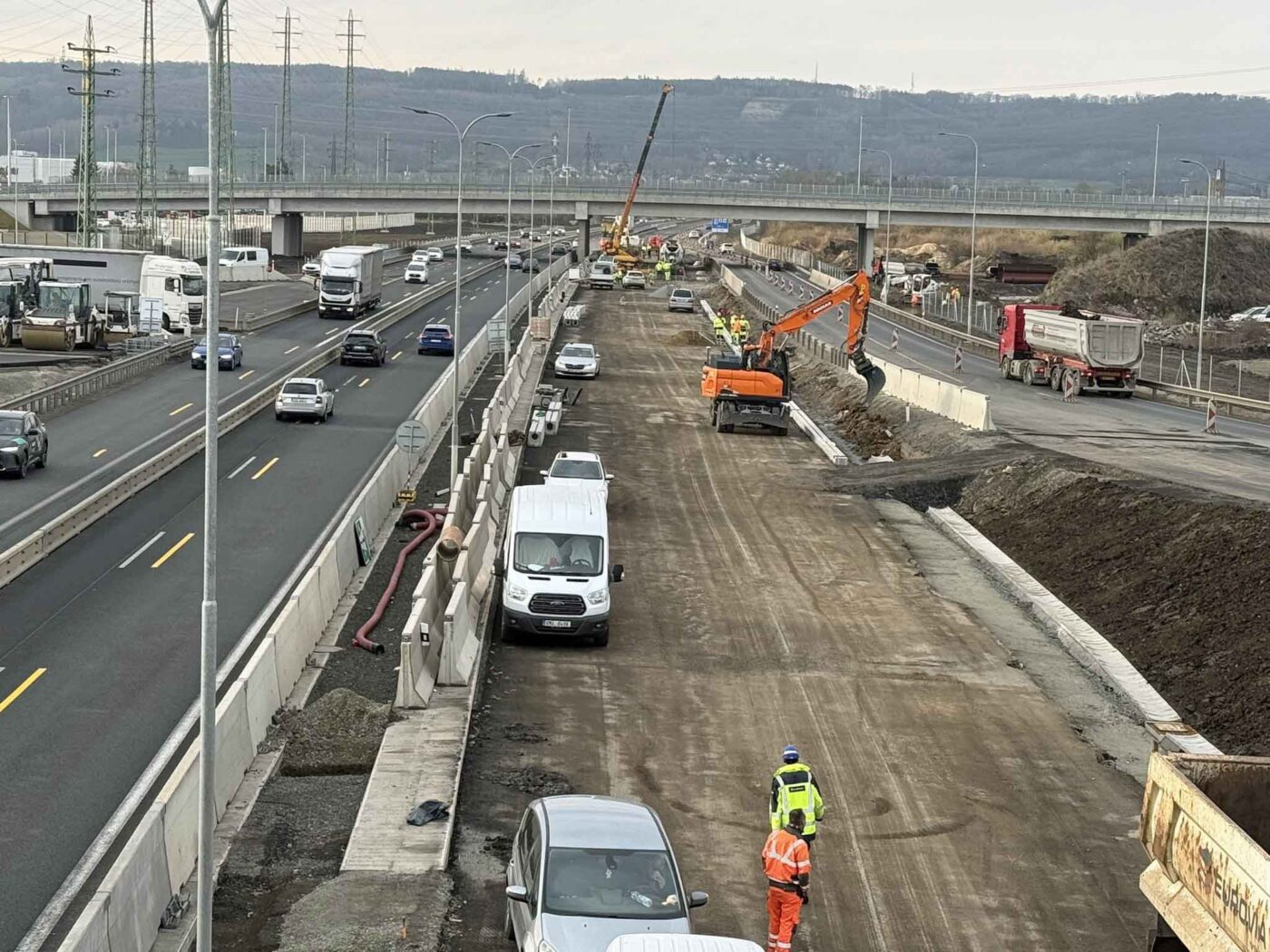 Nová křižovatka na D10 u Kosmonos je ve finální fázi. Foto: ŘSD