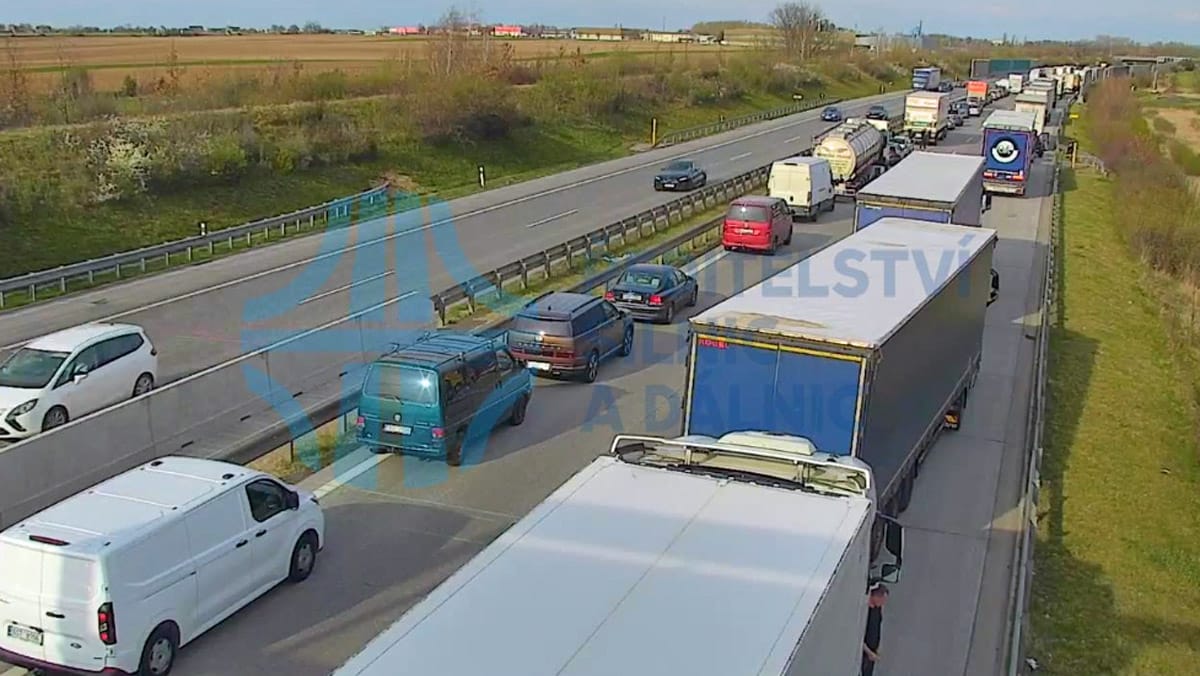 Před nehodou se na Pražském okruhu tvoří kolony. Zdroj: ŘSD