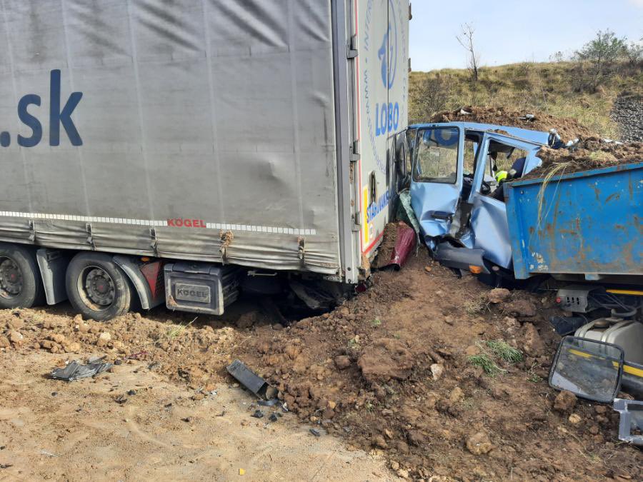 Tragická nehoda na Pražském okruhu u Modletic. Foto: PČR