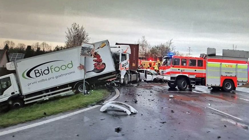 Tragická nehoda u obce Dobrá. Foto: HZS