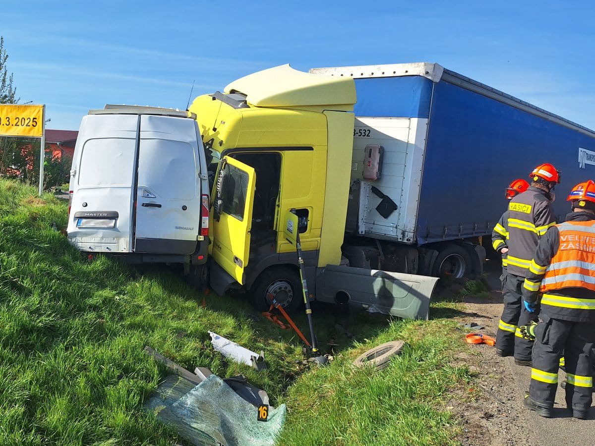 Tragická nehoda u Hrušek na Břeclavsku. Foto: PČR
