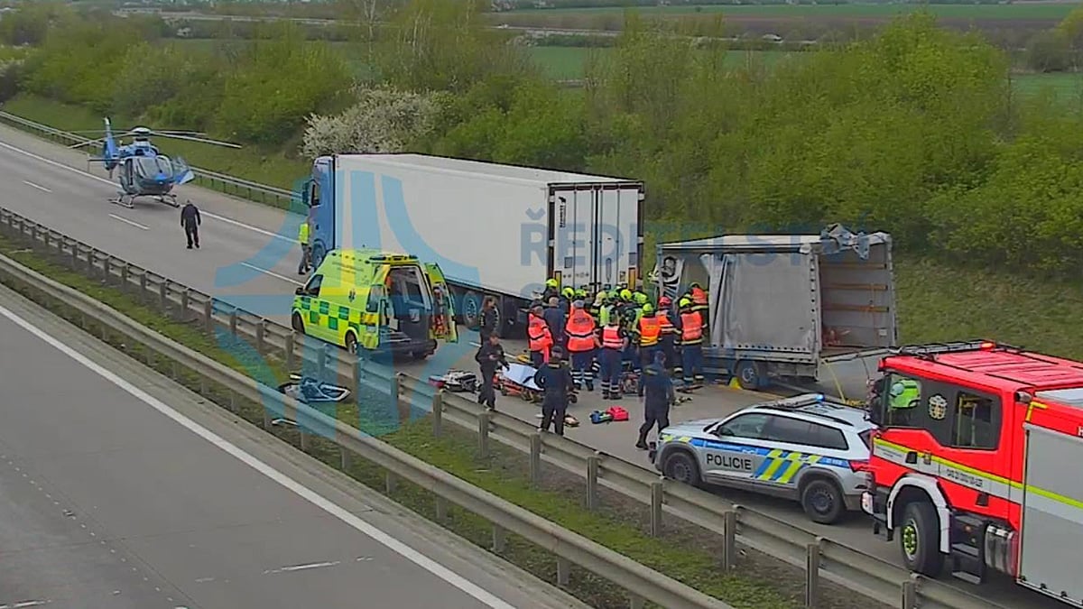 Vážná nehoda na Pražském okruhu u Jesenice. Zdroj: ŘSD