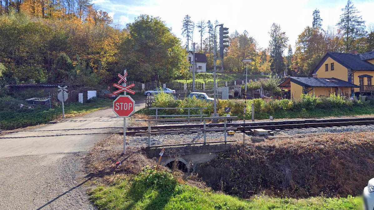 Nehoda se stala na tomto přejezdu v Samechově.