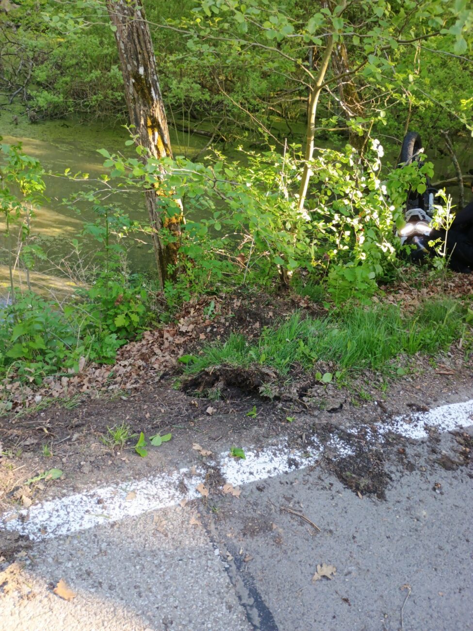 Nehoda motocyklu u Čejkovic. Foto: HZS