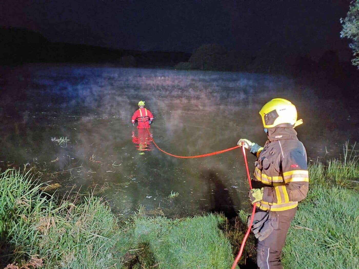 Auto sjelo do Nového rybníka u Miřetic. Foto: HZS