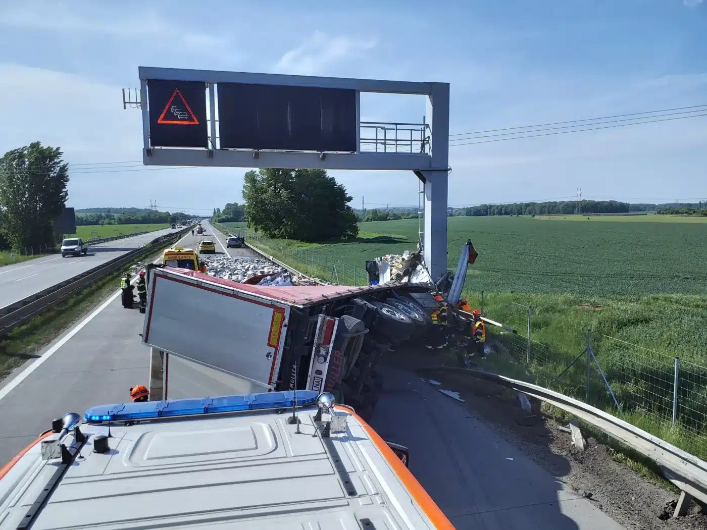 Nehoda na dálnici D2. Foto: PČR