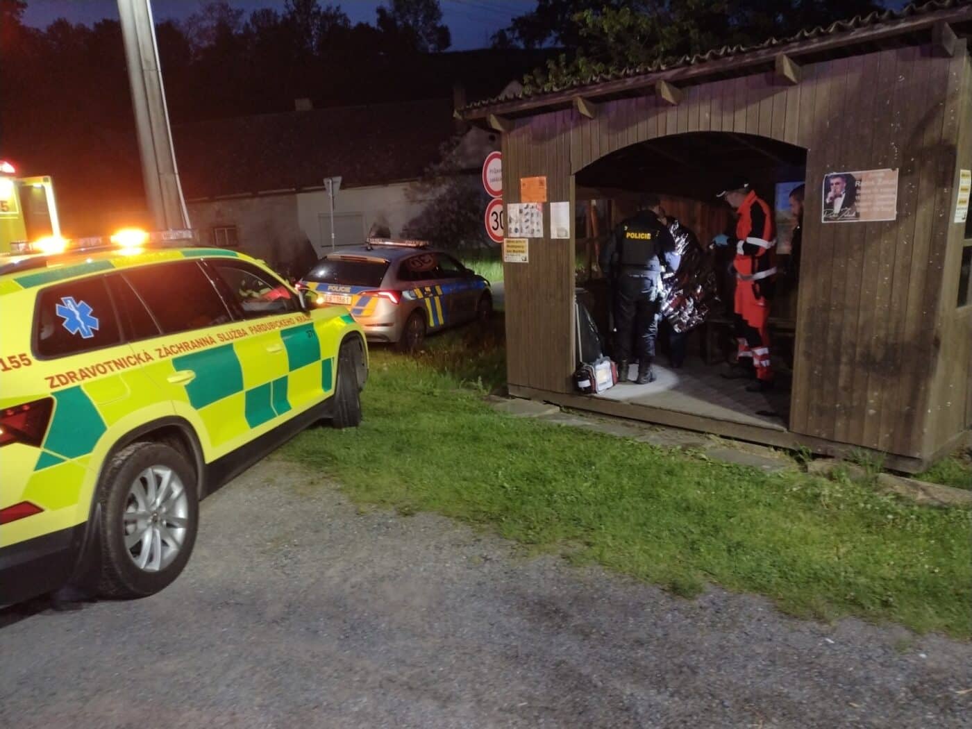 Nehoda v Březinkách - Nectavě. Foto: HZS