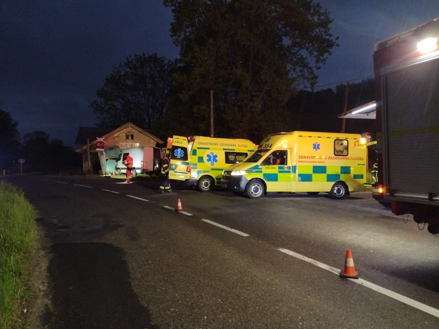 Nehoda v Březinkách - Nectavě. Foto: HZS