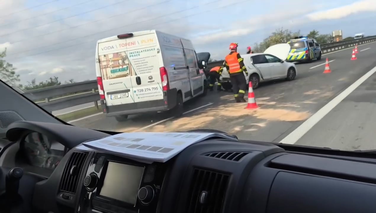 VIDEO: Nehoda na D1 u Rousínova. Autor: Pavel Urbanec