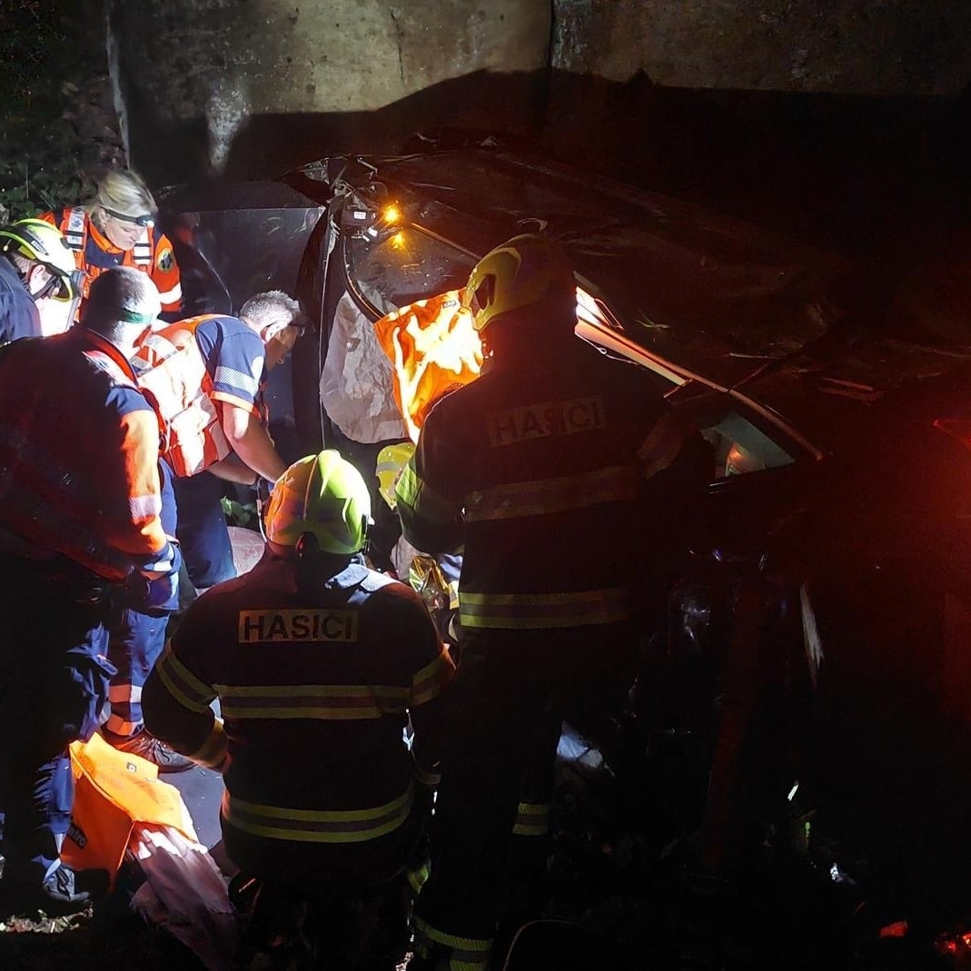 Záchranáře přivolal automatický systém, ecall v autě.