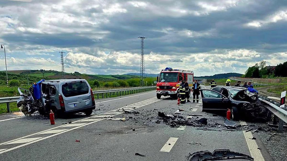 Nedělní tragická nehoda u obce Plavnica. Foto: PSR