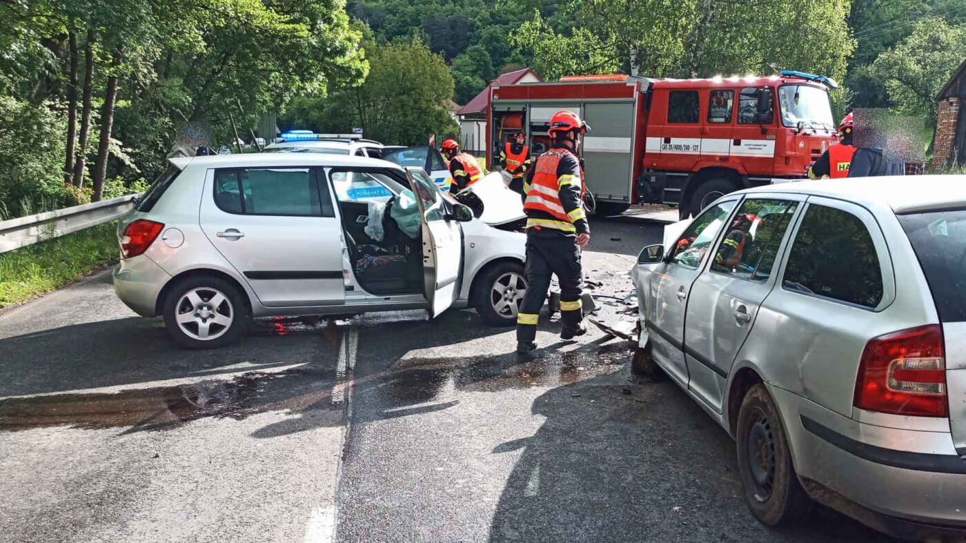 Nehoda v Polichnu u Luhačovic. Foto: HZS