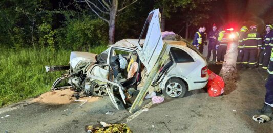 Tragická nehoda v Praze v ulici K Vilkám. Foto: HZS