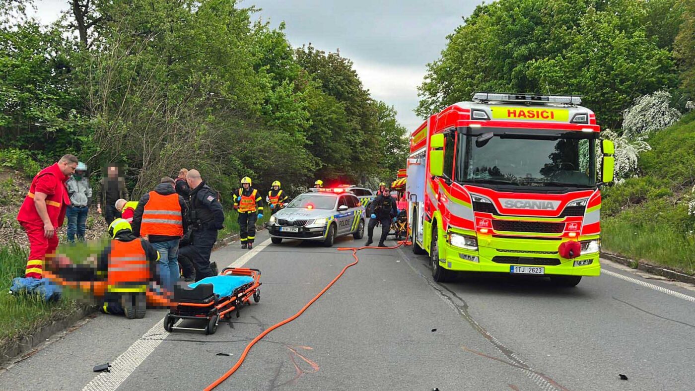 Vážná nehoda dvou BMW v Petřkovicích u Ostravy. Foto: HZS
