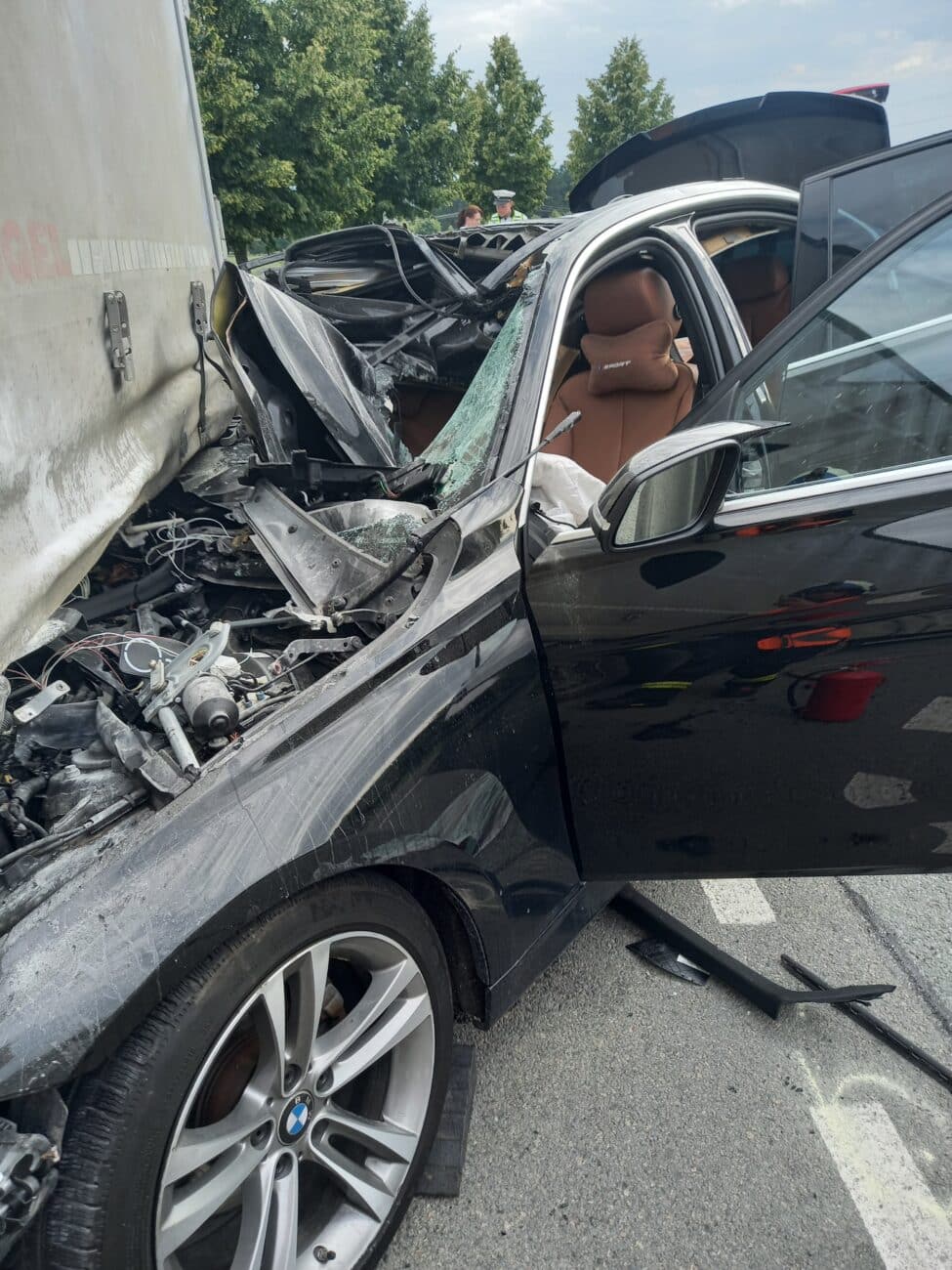 Vážná nehoda v Lipovce v Rychnově nad Kněžnou. Foto: HZS