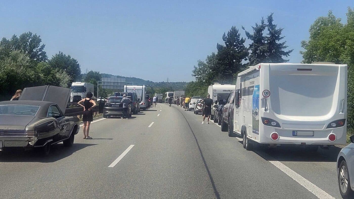 Kolona na dálnici D1 u Brna. Foto: Markéta Hanzlíčková