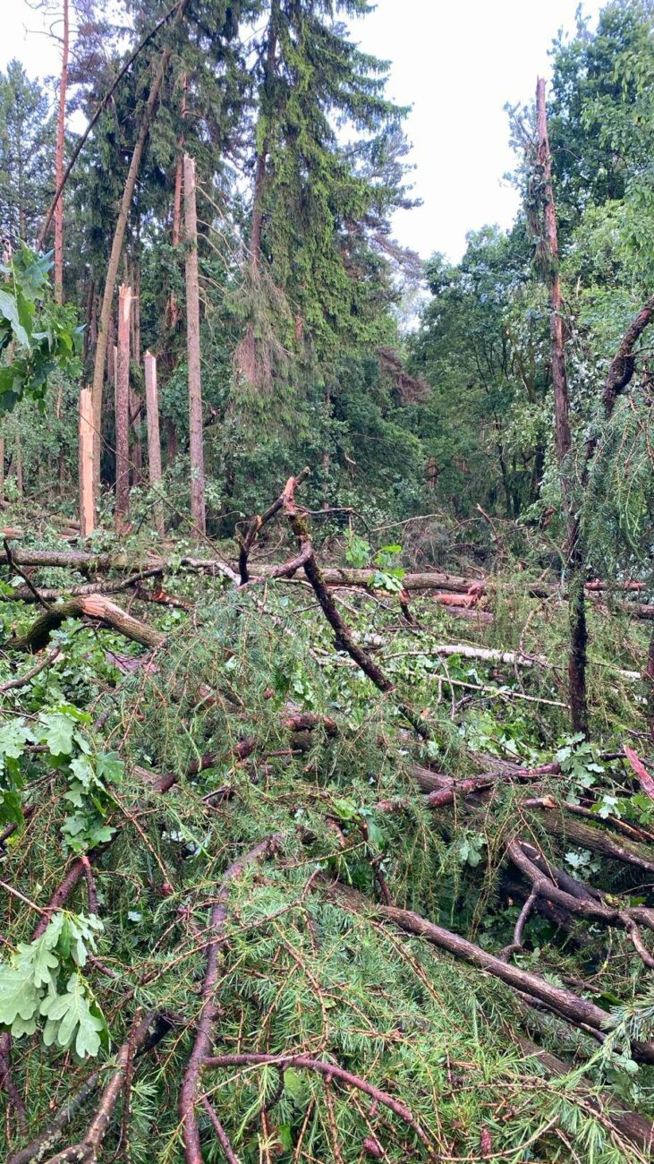 Silnice mezi Hořeticemi a Strážovicemi je uzavřená. Foto: KSÚS