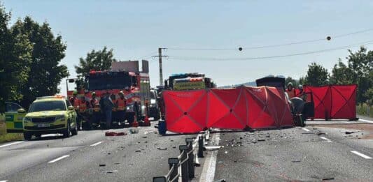 Tragická nehoda u Jičína. Foto: HZS