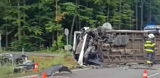 Tragická nehoda u Kohoutovic na Trutnovsku. Foto: PČR
